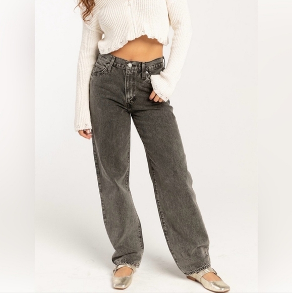 Levi's Women's Grey Jeans Straight Leg Baggy Mid Rise - Picture 3 of 12